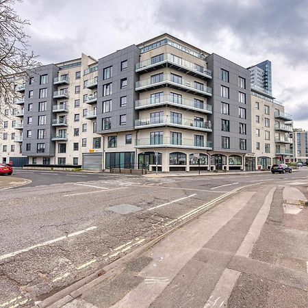 1 Bedroom Ocean Village Luxurious, Stylish & Cosy Apartment, Central Location In Southampton, Sleeps 4 - Summer Special Offer! - By Blue Puffin Stays מראה חיצוני תמונה