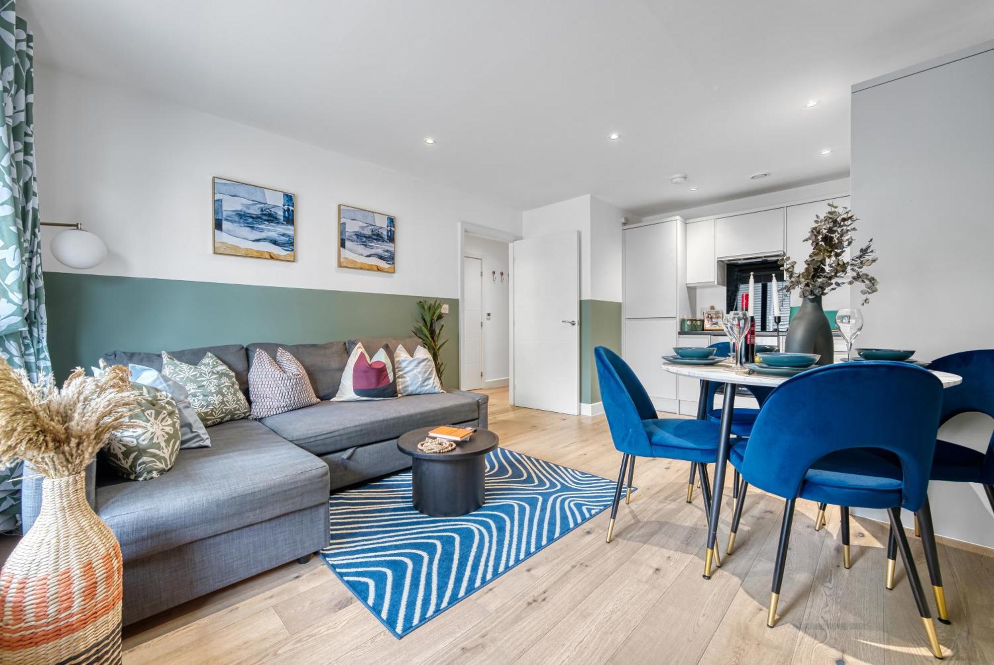1 Bedroom Ocean Village Luxurious, Stylish & Cosy Apartment, Central Location In Southampton, Sleeps 4 - Summer Special Offer! - By Blue Puffin Stays מראה חיצוני תמונה